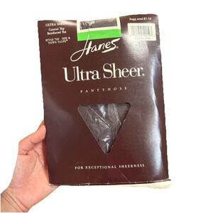 Vintage 1989 Hanes‎ Ultra Sheer Pantyhose Town Taupe Size B Style 709